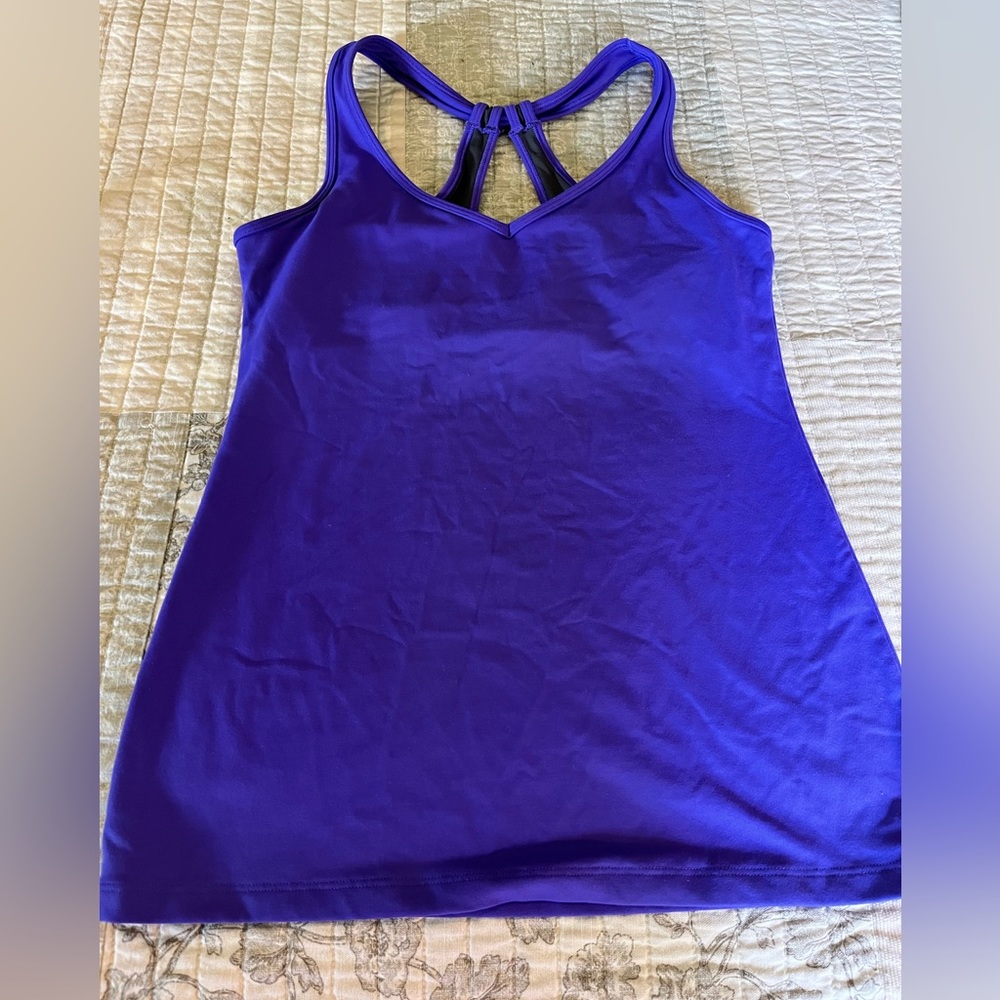 VS activewear tank